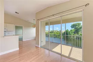 1404 Auburn Lakes Cir, Venice, FL 34292 - Photo 12