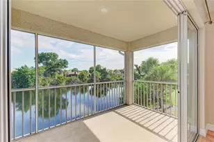 1404 Auburn Lakes Cir, Venice, FL 34292 - Photo 16