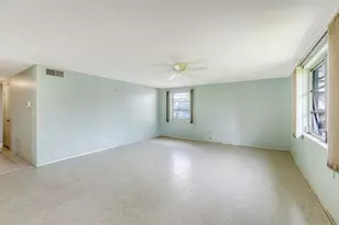 1523 Lakeside Dr, Venice, FL 34293 - Photo 8