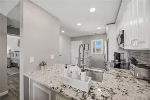 406 Cerromar Cir N, Venice, FL 34293 - Photo 12