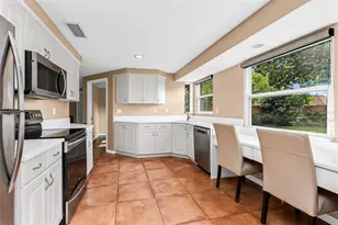 1238 Waterside Ln, Venice, FL 34285 - Photo 4