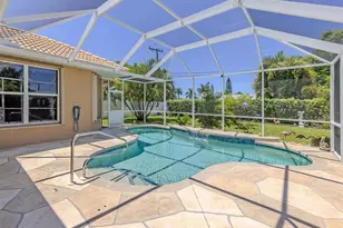 728 Serata St, Venice, FL 34285 - Photo 2