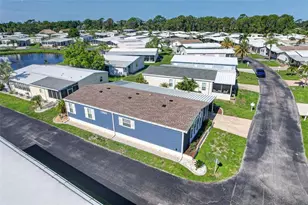 46 N Easter Island Cir, Englewood, FL 34223 - Photo 32