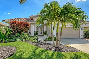 679 Lakescene Dr, Venice, FL 34293 - Photo 2