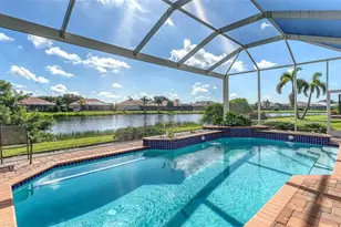 679 Lakescene Dr, Venice, FL 34293 - Photo 22