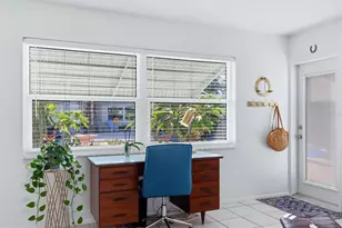 1027 Beach Manor Cir, Venice, FL 34285 - Photo 20