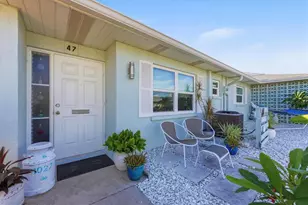 1027 Beach Manor Cir, Venice, FL 34285 - Photo 2