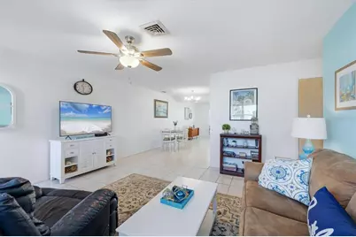1027 Beach Manor Circle #47, Venice, FL 34285 - Photo 8