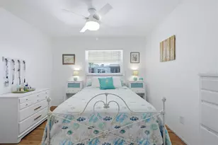 1027 Beach Manor Cir, Venice, FL 34285 - Photo 30