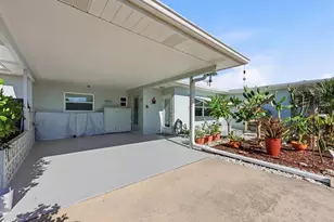 1027 Beach Manor Cir, Venice, FL 34285 - Photo 36