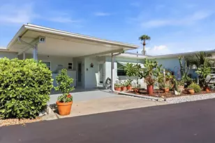 1027 Beach Manor Cir, Venice, FL 34285 - Photo 38