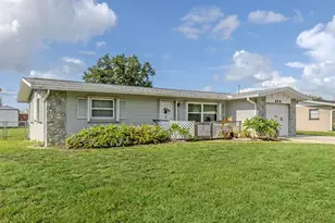 424 Center Rd, Venice, FL 34285 - Photo 1