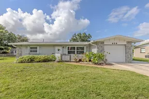 424 Center Rd, Venice, FL 34285 - Photo 2