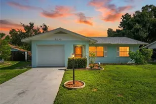 2855 Dueby St, Sarasota, FL 34231 - Photo 2