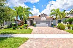 13061 Rinella St, Venice, FL 34293 - Photo 2