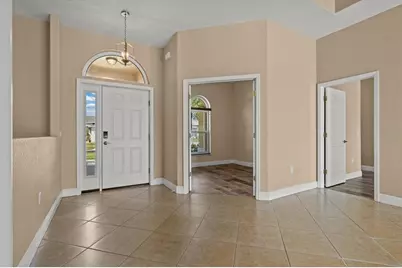 203 Lake Victoria Court, Englewood, FL 34223 - Photo 8