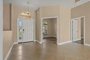 203 Lake Victoria Ct, Englewood, FL 34223 - Photo 8