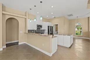 203 Lake Victoria Ct, Englewood, FL 34223 - Photo 24