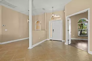 203 Lake Victoria Ct, Englewood, FL 34223 - Photo 14