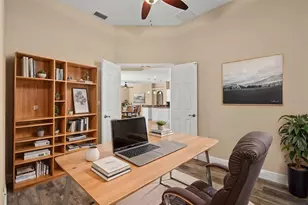 203 Lake Victoria Ct, Englewood, FL 34223 - Photo 10