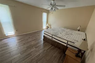 517 Mt Vernon Dr, Venice, FL 34293 - Photo 6