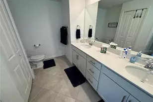 12390 Wellen Golf St, Venice, FL 34293 - Photo 14