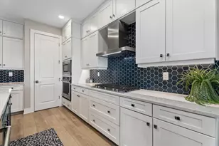 12801 Morning Mist Pl, Venice, FL 34293 - Photo 14