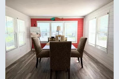 813 S Green Circle, Venice, FL 34285 - Photo 6