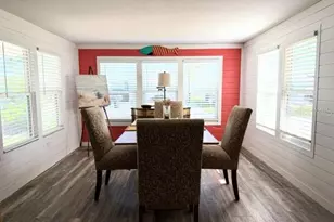 813 S Green Cir, Venice, FL 34285 - Photo 6