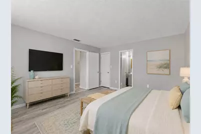 460 Base Avenue E #128, Venice, FL 34285 - Photo 8