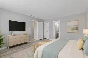 460 Base Ave E, Venice, FL 34285 - Photo 8