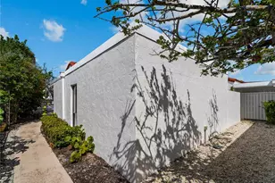 1585 Tarpon Center Dr, Venice, FL 34285 - Photo 50