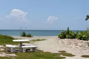 1585 Tarpon Center Dr, Venice, FL 34285 - Photo 4