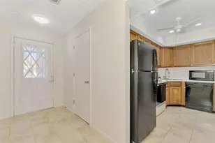 1211 Capri Isles Blvd, Venice, FL 34292 - Photo 8