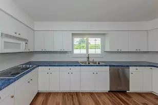 12 Gulf Manor Dr, Venice, FL 34285 - Photo 8