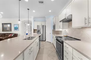 13908 Karina St, Venice, FL 34293 - Photo 4