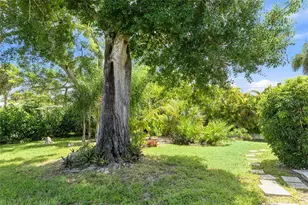 3207 Valencia Rd, Venice, FL 34293 - Photo 32