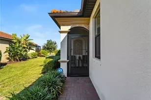 24076 Canterwood Wy, Venice, FL 34293 - Photo 4