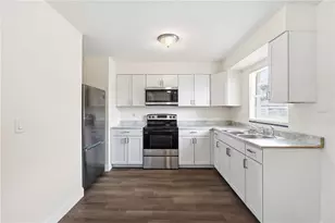 3012 Clay Cir, Sarasota, FL 34234 - Photo 2