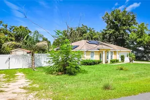 215 Oak Cir, Ocala, FL 34472 - Photo 2