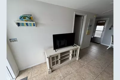 40 W Cowles Street #B, Englewood, FL 34223 - Photo 4