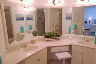 307 Pine Hollow Cir, Englewood, FL 34223 - Photo 24