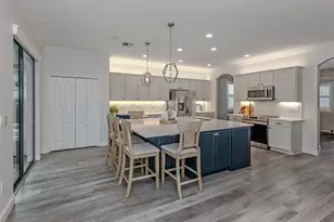 19408 Bluff Dr, Venice, FL 34292 - Photo 8