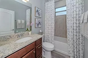 19408 Bluff Dr, Venice, FL 34292 - Photo 12