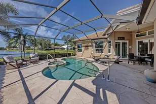 406 Wellington Ct, Venice, FL 34292 - Photo 4