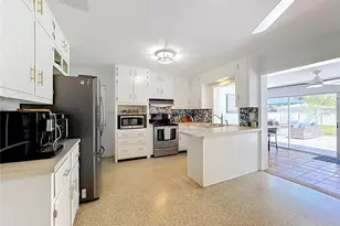 212 S Myrtle Ave, Nokomis, FL 34275 - Photo 14