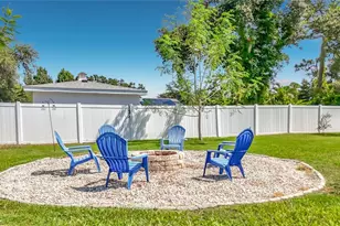 212 S Myrtle Ave, Nokomis, FL 34275 - Photo 40