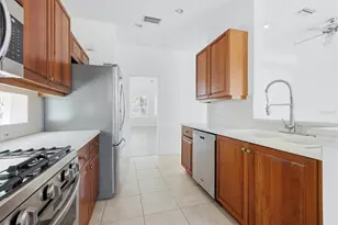 9089 Willow Brook Dr, Sarasota, FL 34238 - Photo 14
