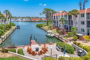 210 Santa Maria St, Venice, FL 34285 - Photo 2