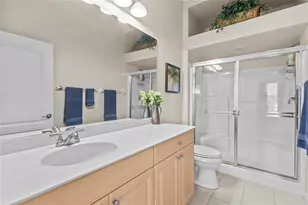 1202 Auburn Cove Cir, Venice, FL 34292 - Photo 16